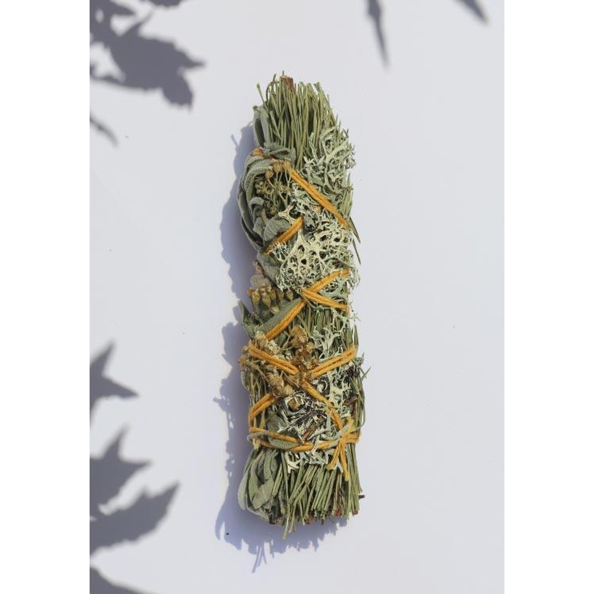 Totem  Bouquet du Loup pour fumigation, pin sylvestre, sauge achillée, lichen  